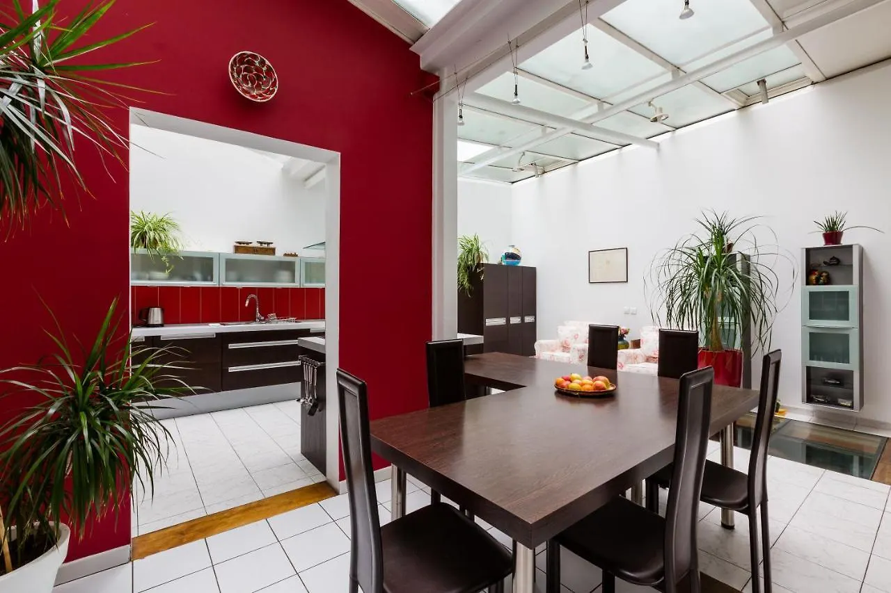 Veeve - Central Escape By The Seine Paris Holiday home